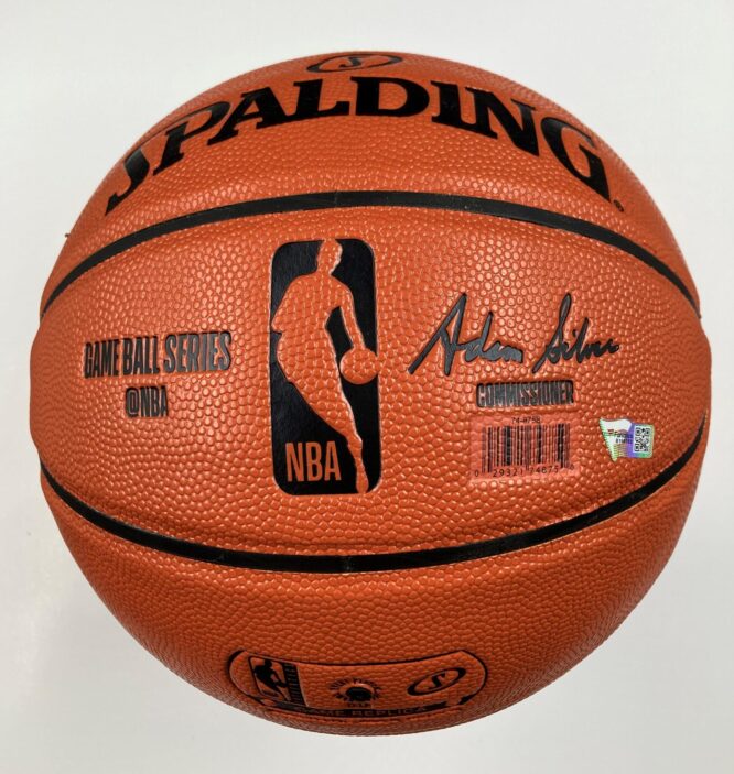 David Robinson San Antonio Spurs Authentic Signed Spalding Basketball w Silver Signature B 150752 2