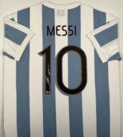 Lionel Messi Argentina National Team Replica Signed Shirt with Silver Signature  [B536233]